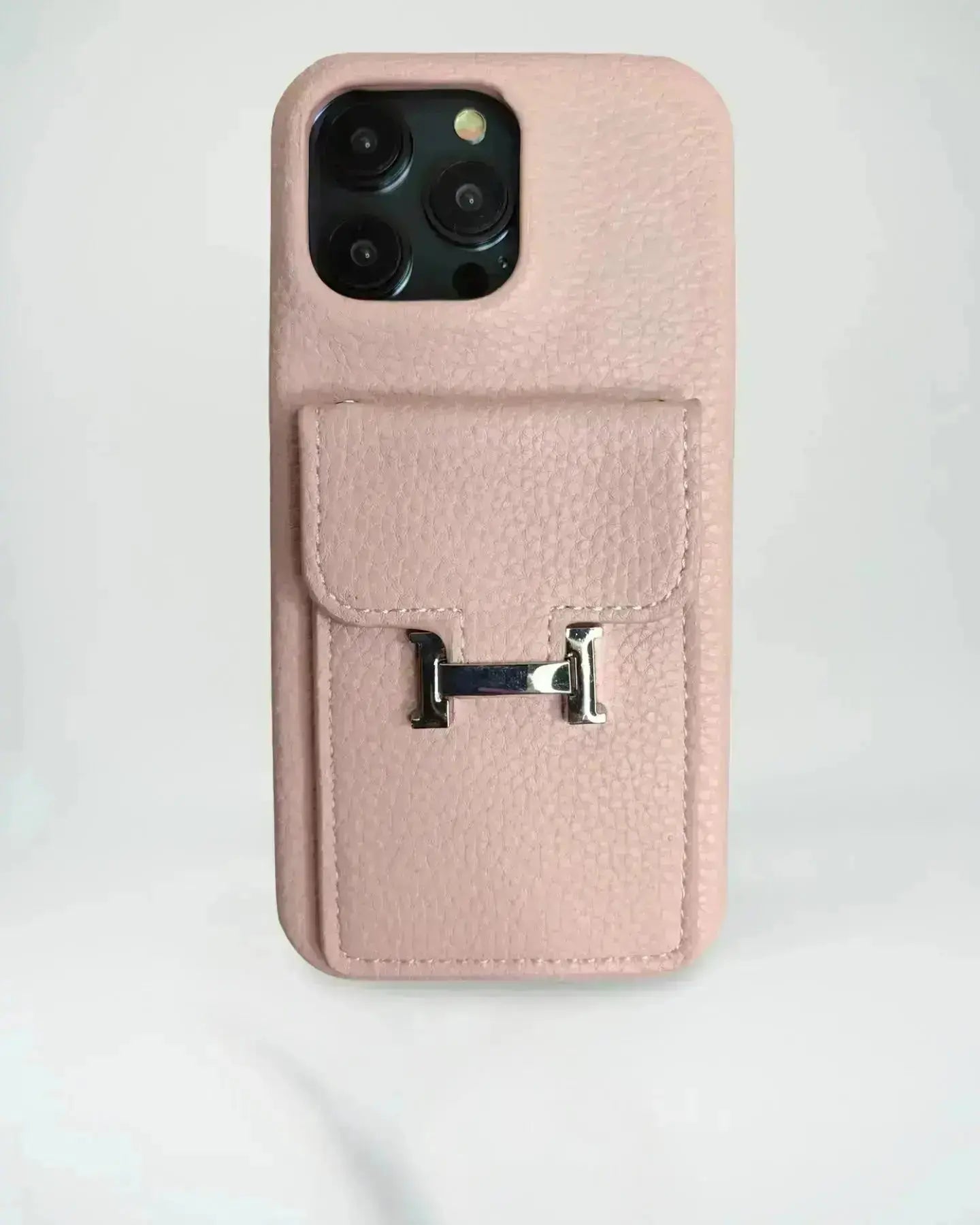 Le Tan Hermès iPhone 17 Pro Max Case with Cardholder BREATHE