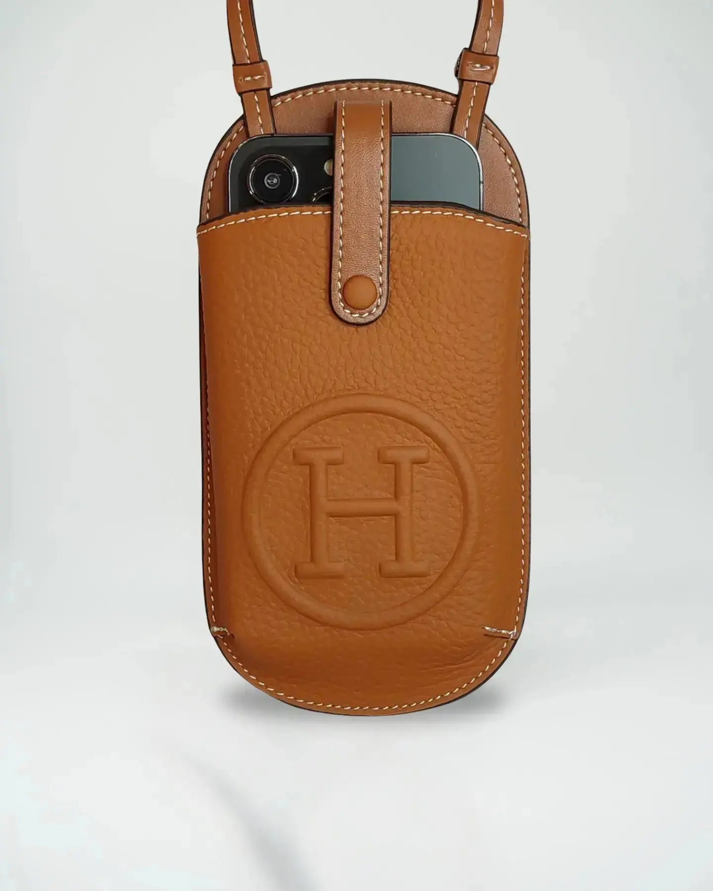 Le Pouch Black Hermès iPhone 17 Pro Max Case Crossbody Strap Bag BREATHE