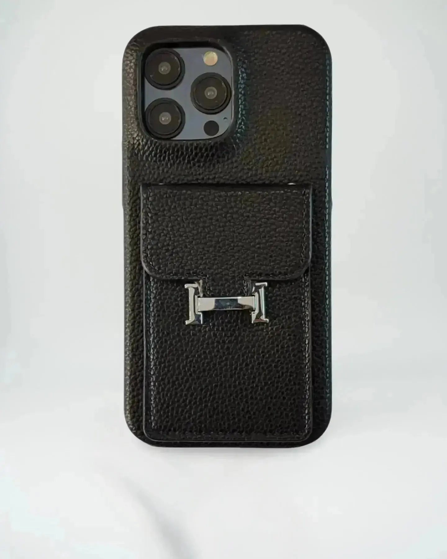 L'Orange Hermès iPhone 17 Pro Max Case with Cardholder BREATHE