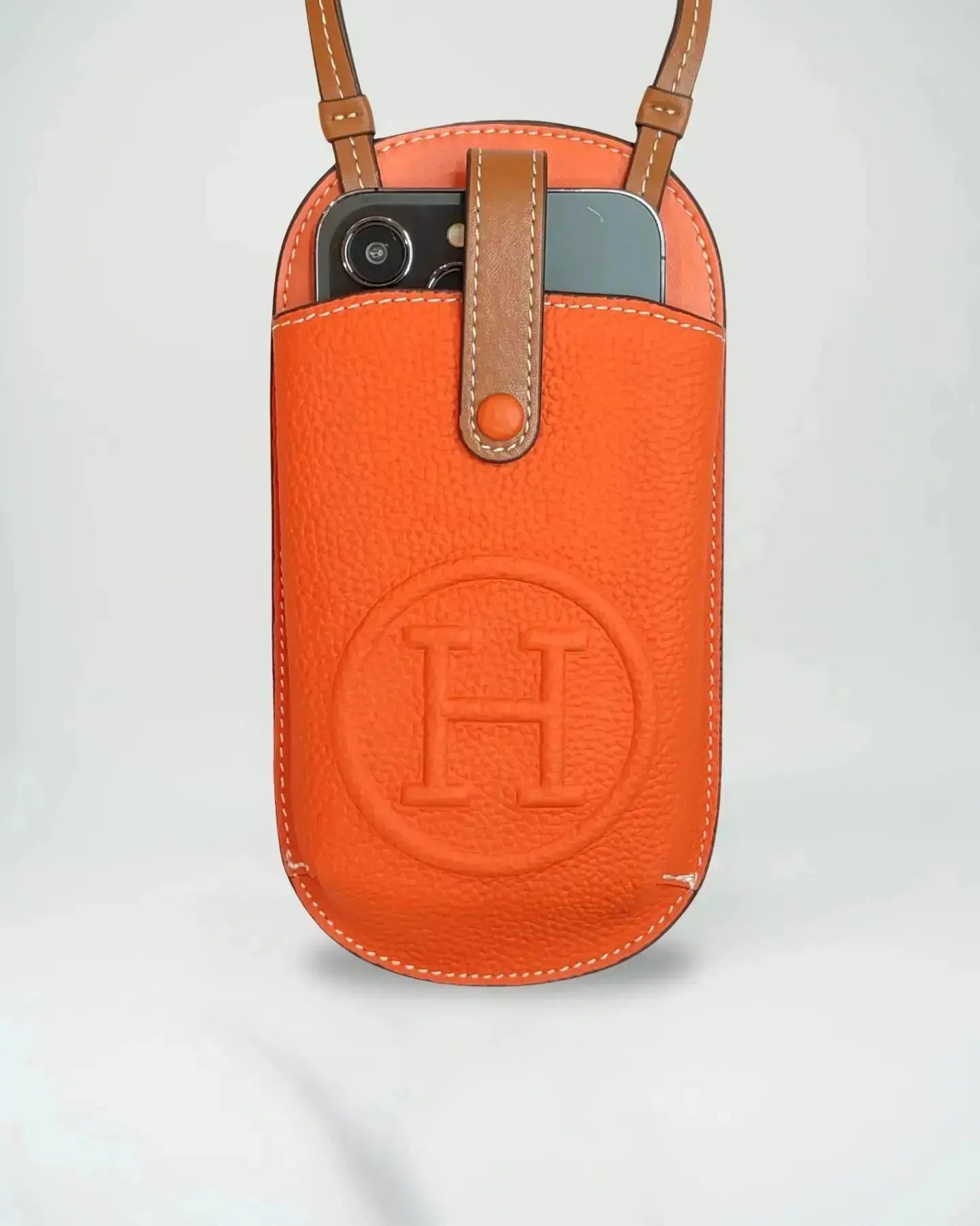 Le Pouch Black Hermès iPhone 17 Pro Max Case Crossbody Strap Bag BREATHE